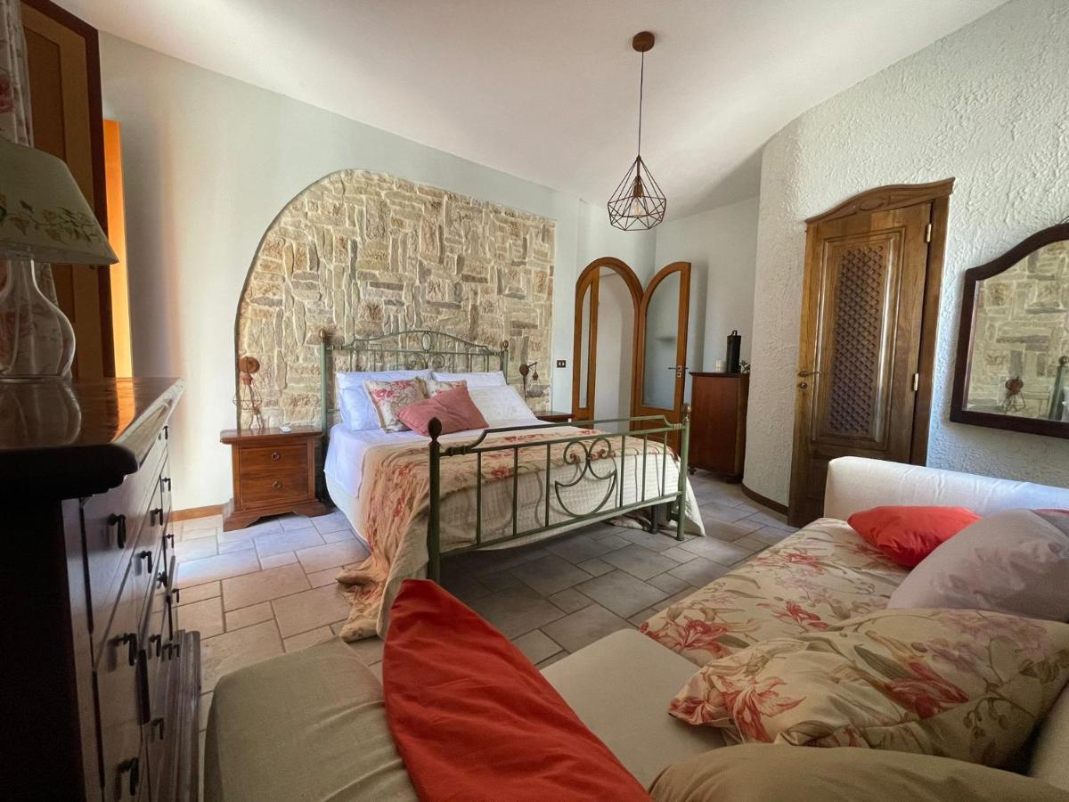 Domus Parva - Villa Con Bio-Piscina, Spa Privata E Appartamenti Panoramici Баколи Экстерьер фото